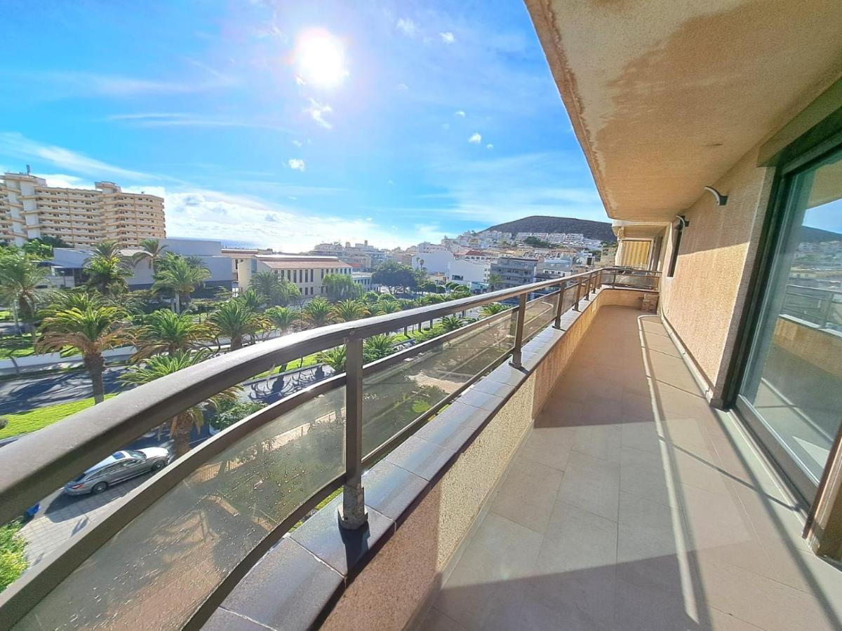 Newly Reformed 2 Bedroom Apartment In The Center Of Los Cristianos Los Cristianos  Zewnętrze zdjęcie